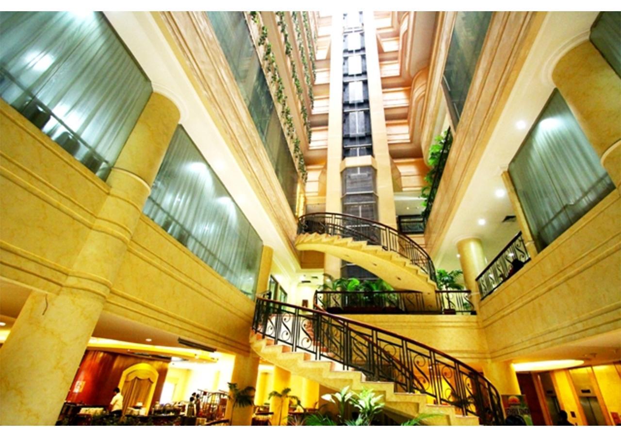 Hotel Sentral Джакарта Экстерьер фото