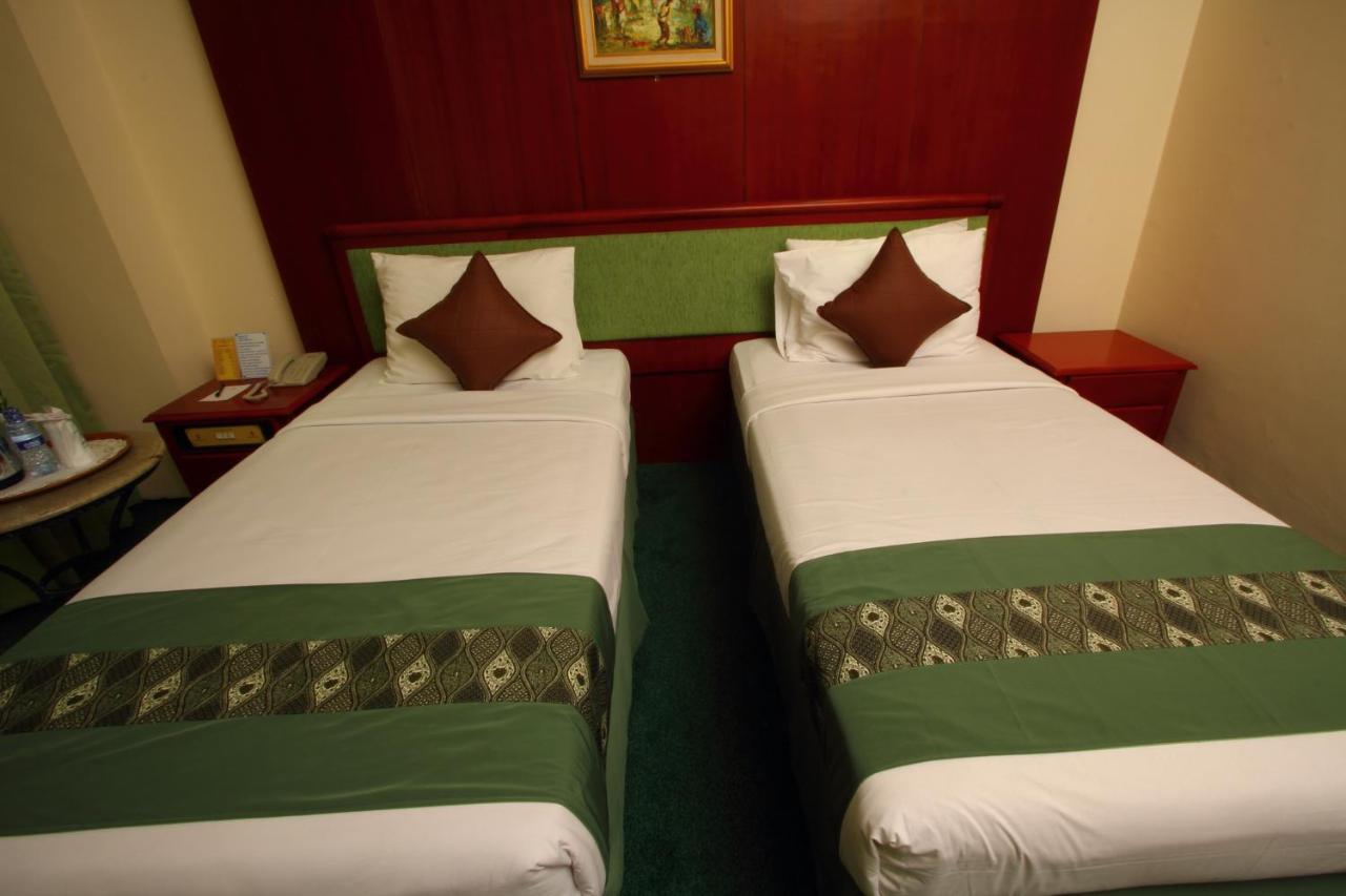 Hotel Sentral Джакарта Экстерьер фото
